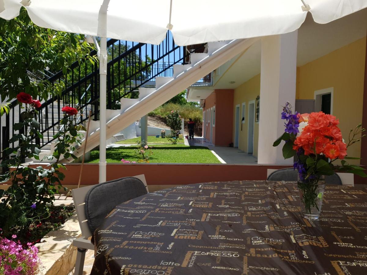 Apartamento Angelika House 1 Marathiás Exterior foto